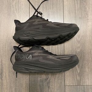 Hoka Men's Clifton 9 Black Running Shoe Size 12 Wide
